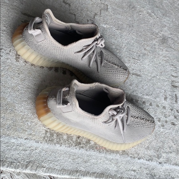 Yeezy Sesame Size 7 - Picture 5 of 9